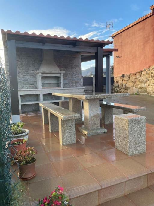 Chalet Casa Con Piscina En Arbo Vigo Buitenkant foto